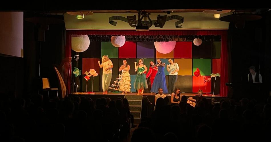 Musiktheater Mils 1a